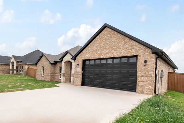 509 Limestone Circle, Mabank, TX 75147
