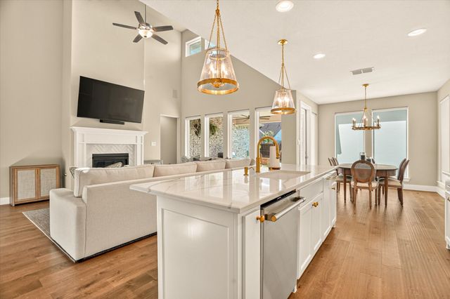 2109 Pleasant Run, Fort Worth, TX 76008