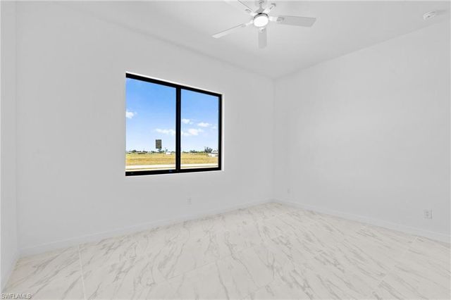 1247 Kismet PKWY W, Cape Coral, FL 33993