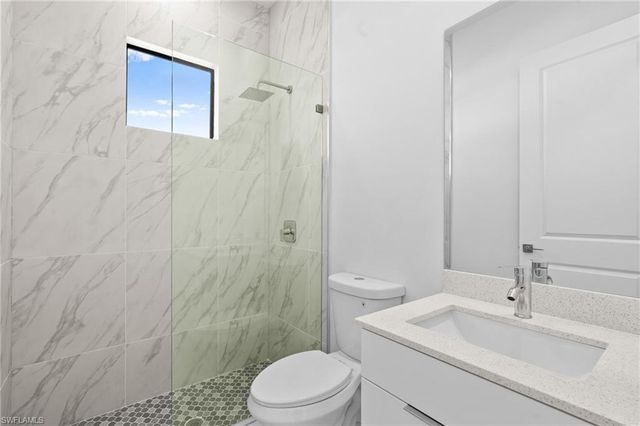 1247 Kismet PKWY W, Cape Coral, FL 33993