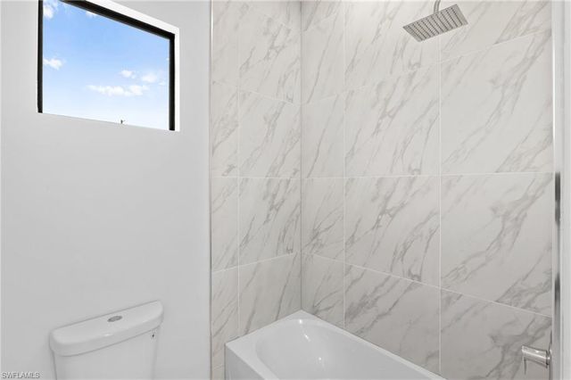 1247 Kismet PKWY W, Cape Coral, FL 33993