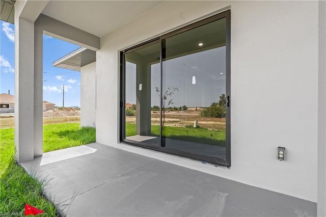 1247 Kismet PKWY W, Cape Coral, FL 33993