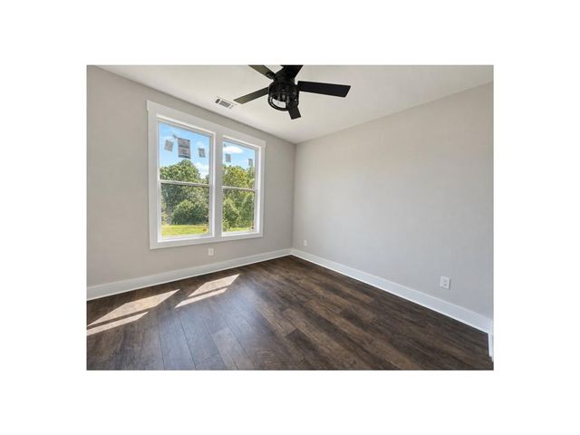 373 Stonington Drive, Mount Airy, GA 30563