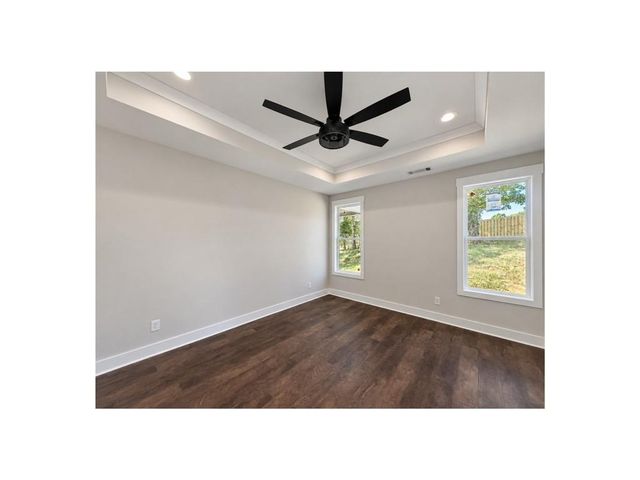 373 Stonington Drive, Mount Airy, GA 30563