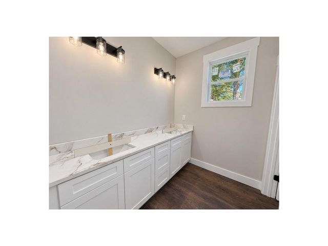 373 Stonington Drive, Mount Airy, GA 30563