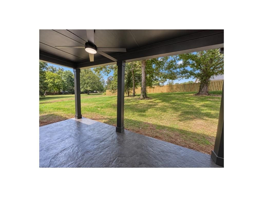 373 Stonington Drive, Mount Airy, GA 30563