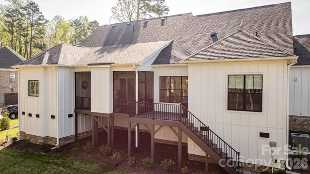 2411 Callaghan Court, Landis, NC 28088