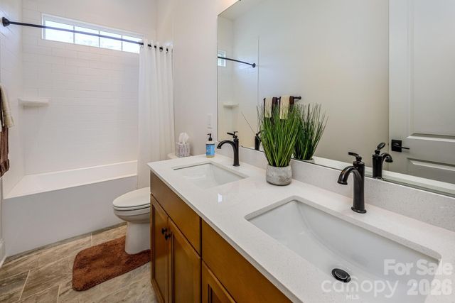 2411 Callaghan Court, Landis, NC 28088