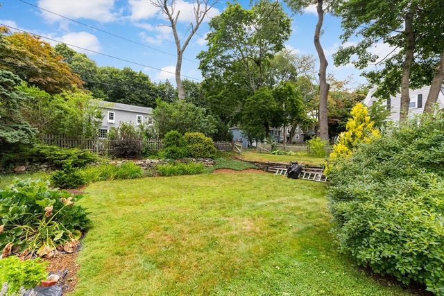 115 Aspen Rd, Swampscott, MA 01907