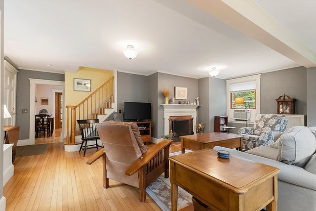 115 Aspen Rd, Swampscott, MA 01907