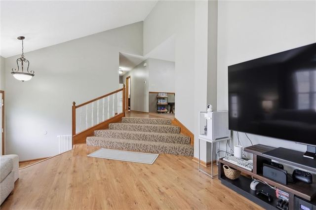913 Park Avenue, Leavenworth, KS 66048