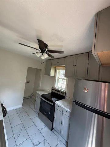 235 Ridgewood Avenue, Gainesville, GA 30501