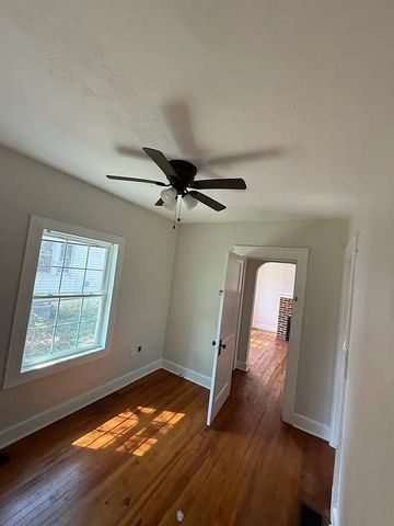235 Ridgewood Avenue, Gainesville, GA 30501