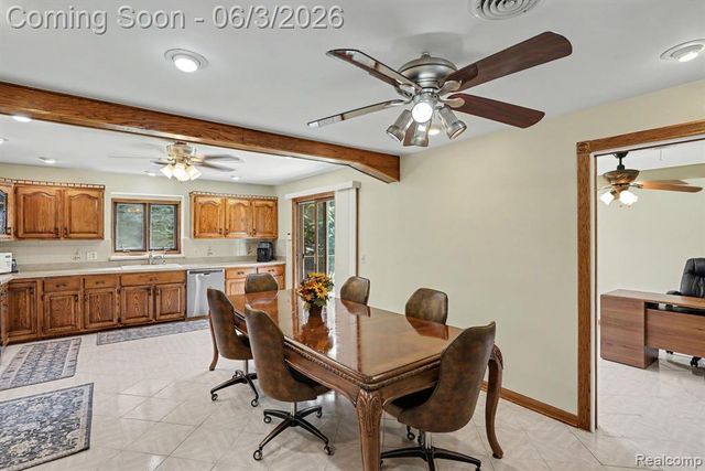 46430 Schoenherr Road, Utica, MI 48315