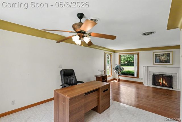 46430 Schoenherr Road, Utica, MI 48315