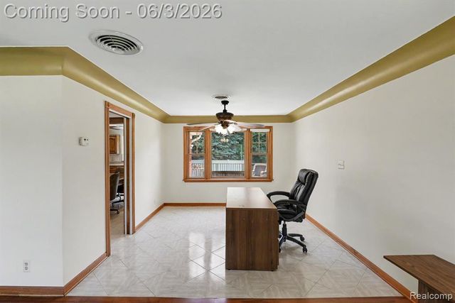 46430 Schoenherr Road, Utica, MI 48315