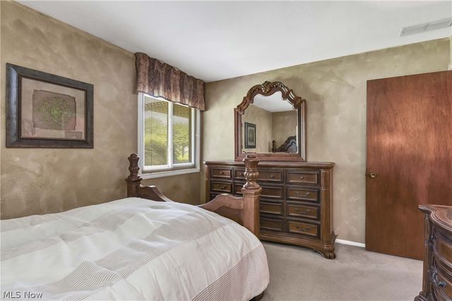 6518 Maplehurst Road, North Olmsted, OH 44070