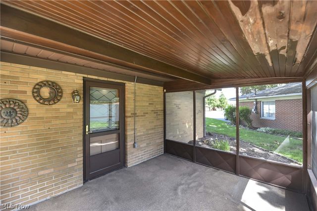 6518 Maplehurst Road, North Olmsted, OH 44070