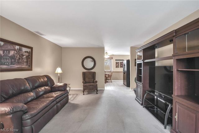 6518 Maplehurst Road, North Olmsted, OH 44070