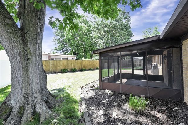 6518 Maplehurst Road, North Olmsted, OH 44070