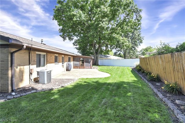 6518 Maplehurst Road, North Olmsted, OH 44070
