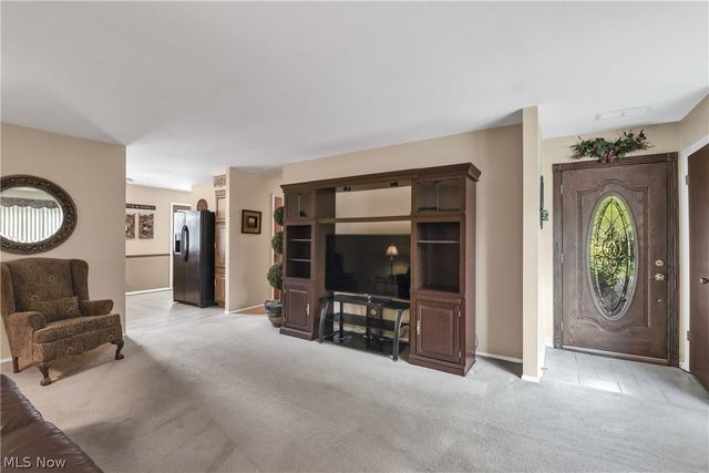 6518 Maplehurst Road, North Olmsted, OH 44070