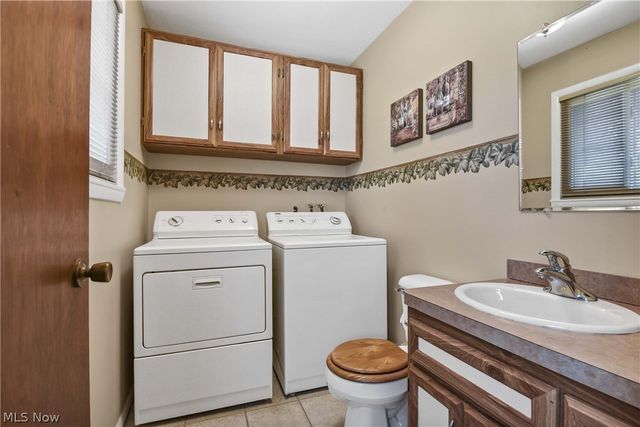 6518 Maplehurst Road, North Olmsted, OH 44070