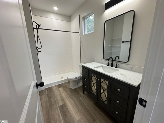 138 Lowe Road, Chesnee, SC 29323