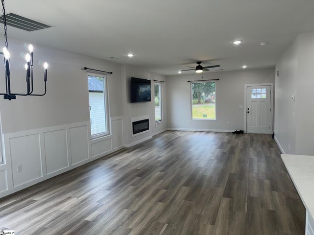 138 Lowe Road, Chesnee, SC 29323