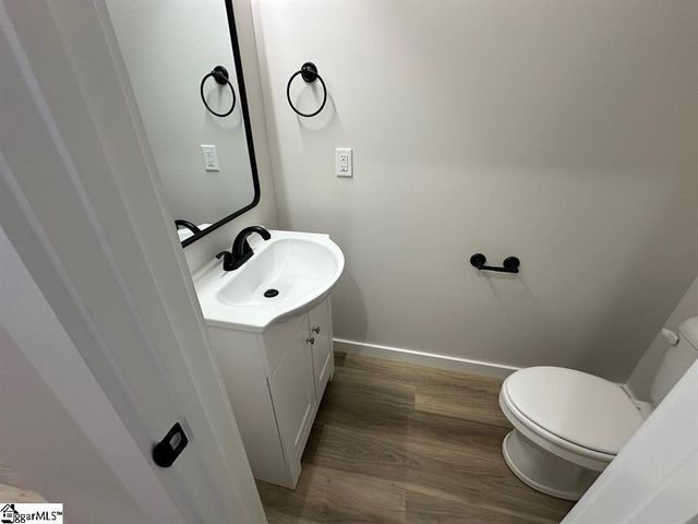 138 Lowe Road, Chesnee, SC 29323