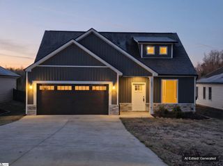 138 Lowe Road, Chesnee, SC 29323