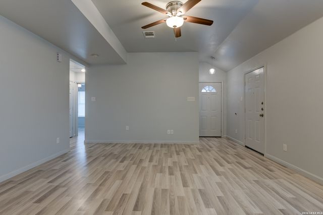 6626 Woodstock, San Antonio, TX 78223