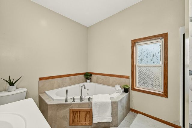 842 2nd Street NW, Rochester, MN 55901