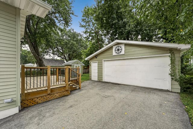 842 2nd Street NW, Rochester, MN 55901
