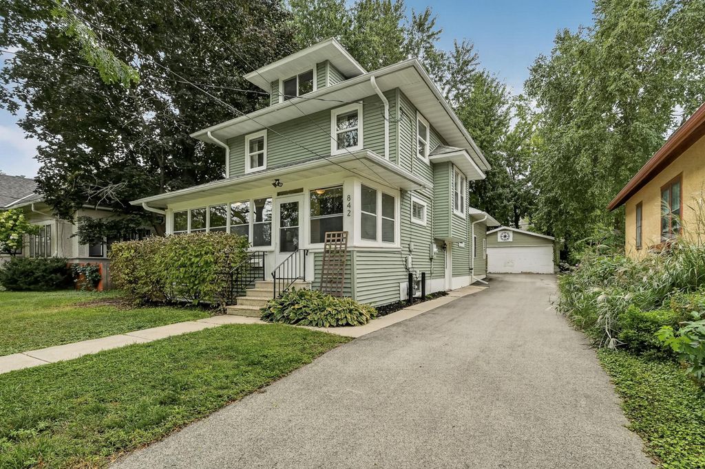 842 2nd Street NW, Rochester, MN 55901