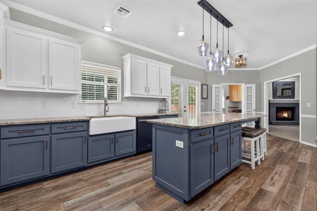 2400 S Willow Avenue, Broken Arrow, OK 74012