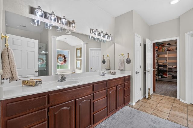 2400 S Willow Avenue, Broken Arrow, OK 74012