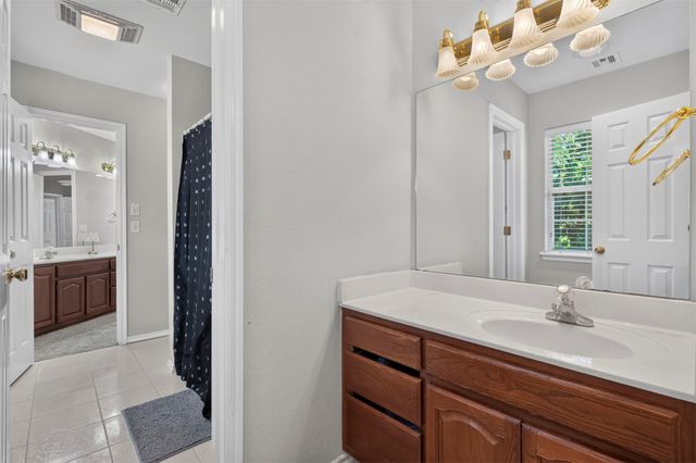 2400 S Willow Avenue, Broken Arrow, OK 74012