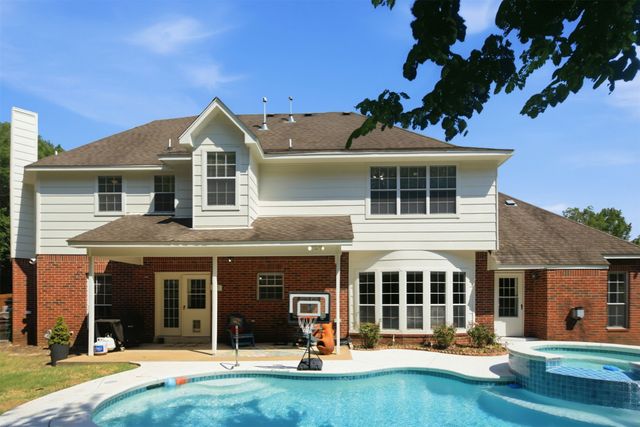 2400 S Willow Avenue, Broken Arrow, OK 74012