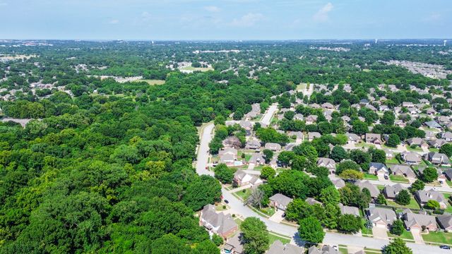 2400 S Willow Avenue, Broken Arrow, OK 74012