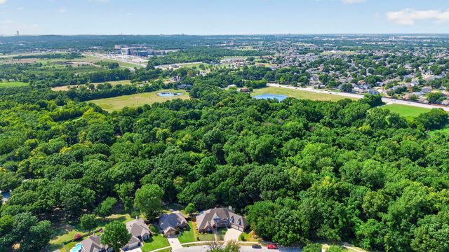 2400 S Willow Avenue, Broken Arrow, OK 74012