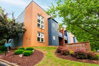 2745 Grinstead Dr APT 213, Louisville, KY 40206