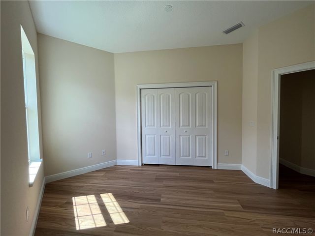 9209 S Deer Park Drive, Homosassa, FL 34446
