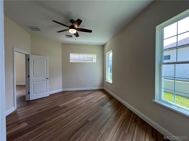 9209 S Deer Park Drive, Homosassa, FL 34446