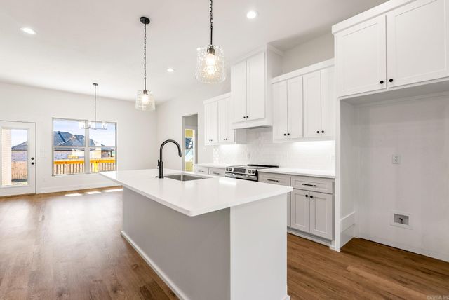 46 Ridge View Street, Vilonia, AR 72173