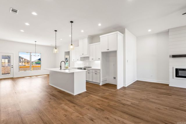 46 Ridge View Street, Vilonia, AR 72173