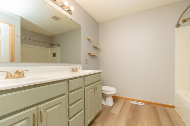 615 Village Parkway, Circle Pines, MN 55014