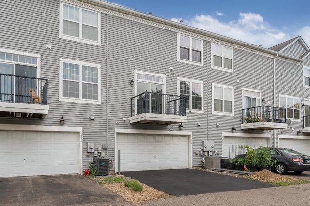 615 Village Parkway, Circle Pines, MN 55014