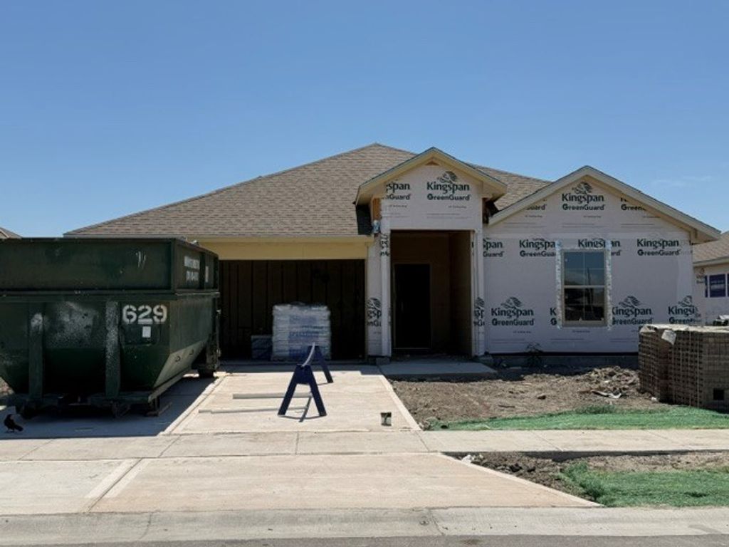 7605 Lacey Dr, Corpus Christi, TX 78414 — exterior
