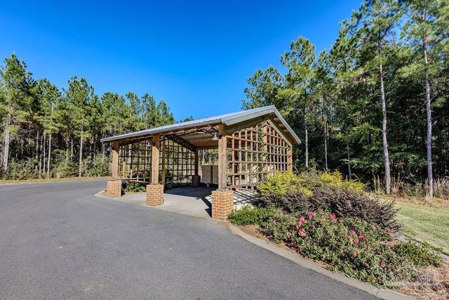 9058 Greyrock Landing Rd, Pace, FL 32571